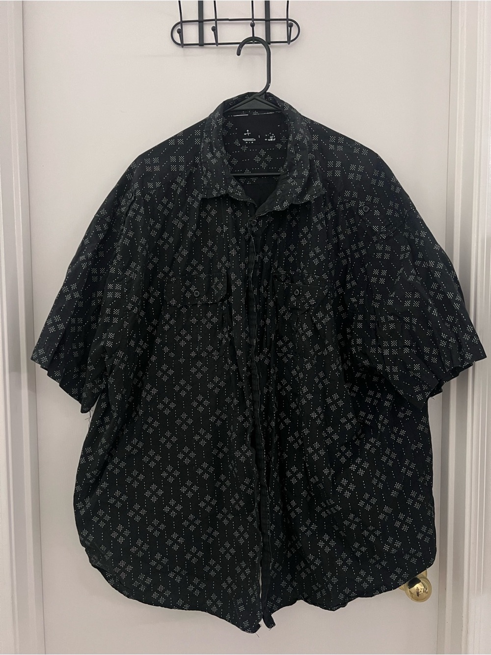 Men’s Black Geometric Print Button Up Shirt Short Sleeve Oversized Casual Top